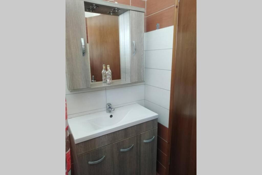 Vicky'S Apartment Near To The Airport Ολόκληρο Διαμέρισμα Antimachia Exteriör bild